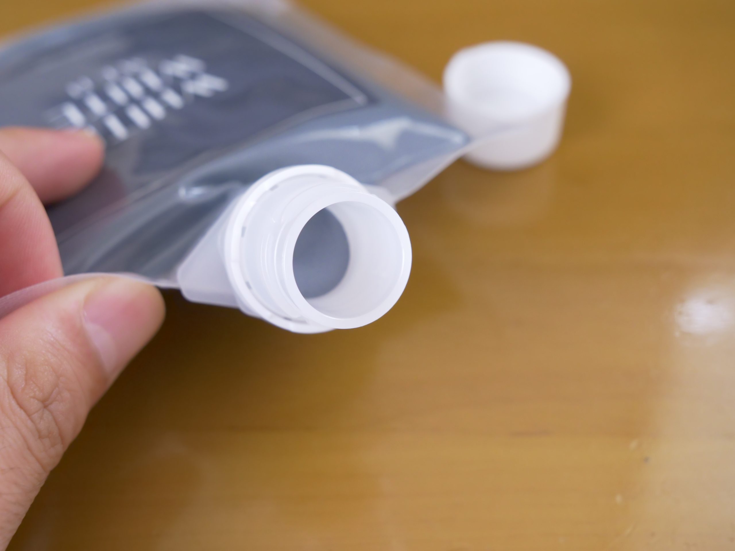 フィスホワイト_口