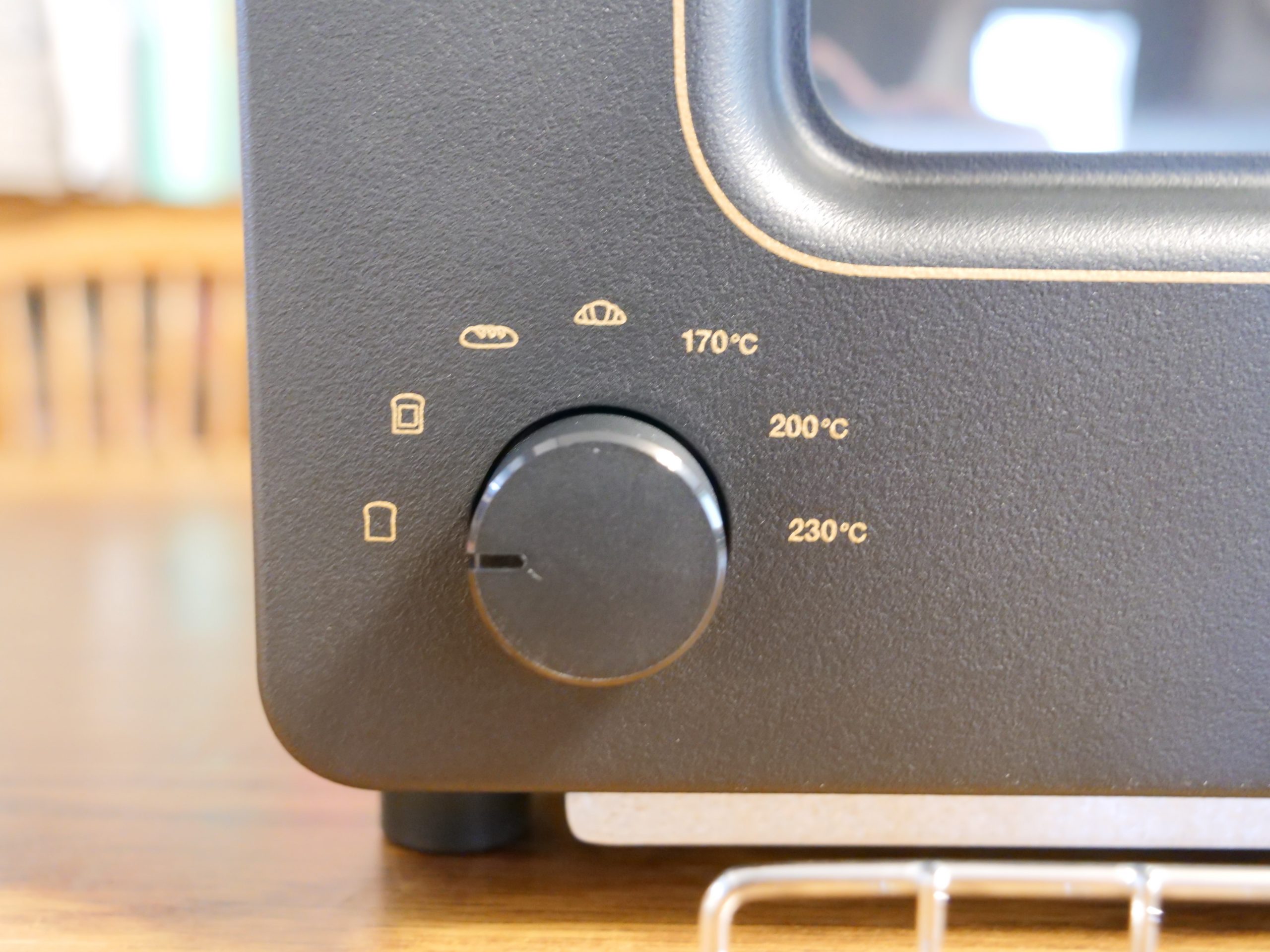 バルミューダ_ダイアル1