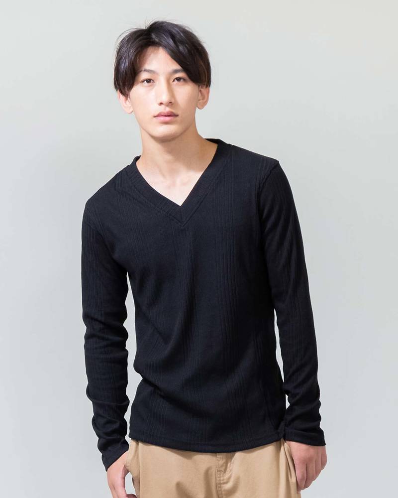 Vネックニット